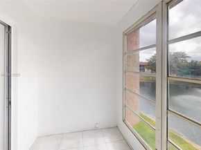 9900 Sunrise Lakes Blvd 309, Sunrise FL 33322