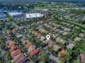 9057 SW 161st Ter, Palmetto Bay FL 33157