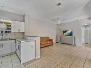 9057 SW 161st Ter, Palmetto Bay FL 33157