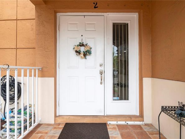 120 E 5th St 2, Hialeah FL 33010