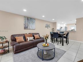 120 E 5th St 2, Hialeah FL 33010