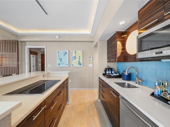 551 N Fort Lauderdale Beach Blvd R201, Fort Lauderdale FL 33304