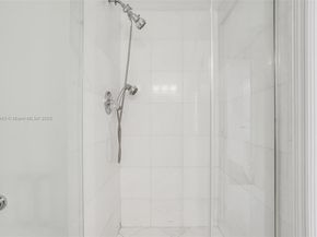 3500 Mystic Pointe Dr 1205, Aventura FL 33180