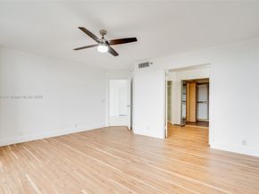 3500 Mystic Pointe Dr 1205, Aventura FL 33180