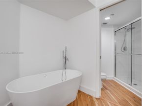 3500 Mystic Pointe Dr 1205, Aventura FL 33180