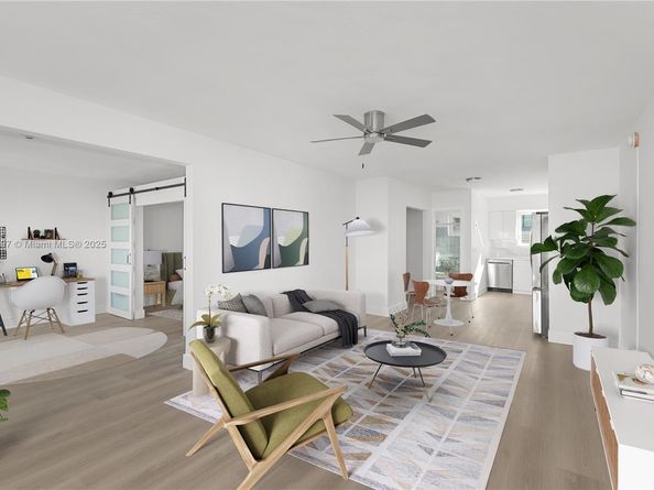 158 Ocean Dr 404/405, Miami Beach FL 33139