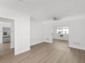 158 Ocean Dr 404/405, Miami Beach FL 33139