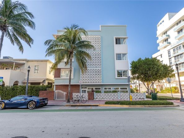158 Ocean Dr 404/405, Miami Beach FL 33139