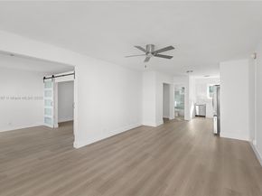 158 Ocean Dr 404/405, Miami Beach FL 33139