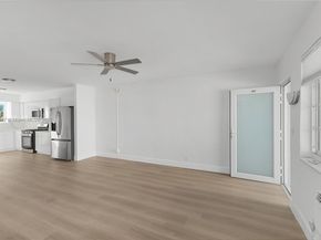 158 Ocean Dr 404/405, Miami Beach FL 33139