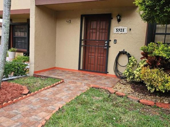 Undisclosed Address #A11908457, Miami FL 33183