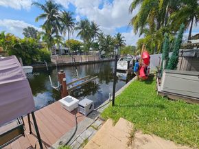 2543 Gulfstream Ln, Fort Lauderdale FL 33312