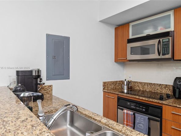 9055 SW 73rd Ct 1603, Miami FL 33156