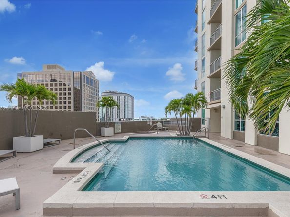 9055 SW 73rd Ct 1603, Miami FL 33156