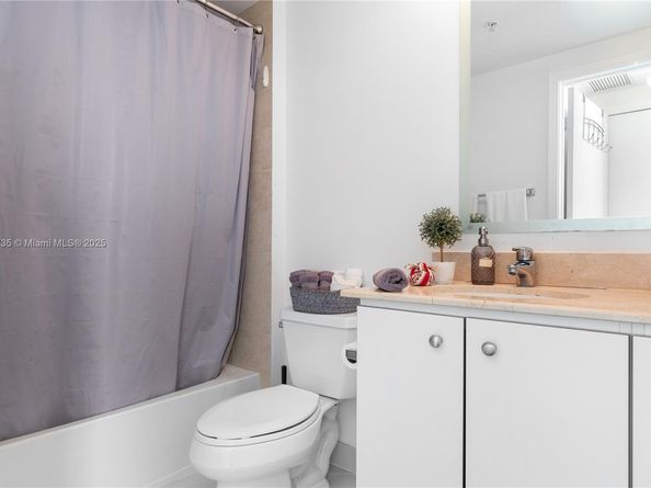 9055 SW 73rd Ct 1603, Miami FL 33156