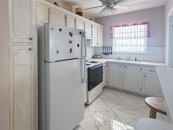 721 Atlantic Shores Blvd 307, Hallandale Beach FL 33009