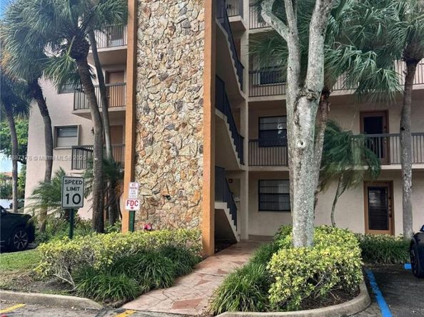 4960 E Sabal Palm Blvd 203, Tamarac FL 33319