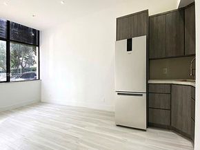1915 Brickell Ave CC6, Miami FL 33129
