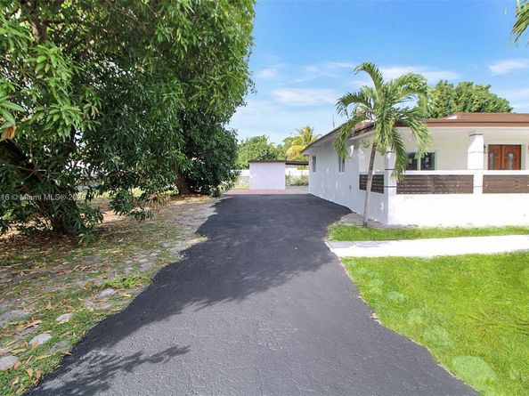 745 NW 140th St, Miami FL 33168