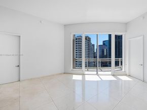 900 Brickell Key Blvd 2005, Miami FL 33131