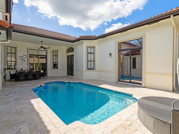 2294 SW 195th Ave, Miramar FL 33029