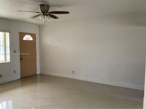 512 SW 10th St, Hallandale Beach FL 33009