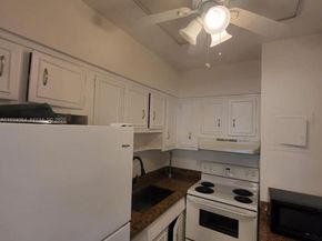 600 Layne Blvd 118, Hallandale Beach FL 33009