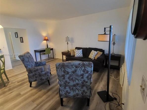 600 Layne Blvd 118, Hallandale Beach FL 33009