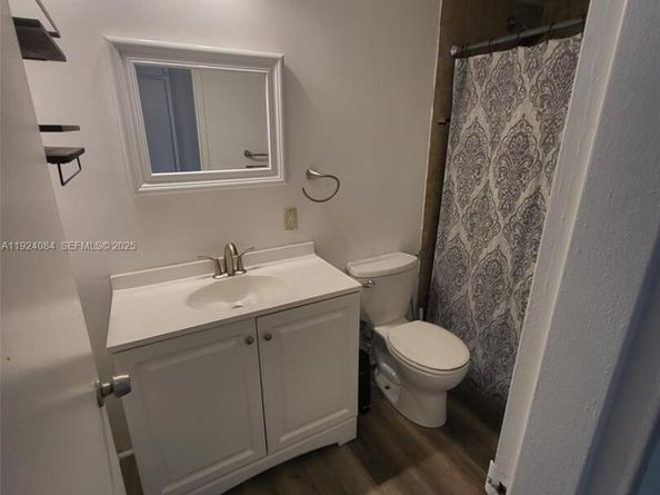 600 Layne Blvd 118, Hallandale Beach FL 33009