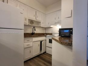 600 Layne Blvd 118, Hallandale Beach FL 33009