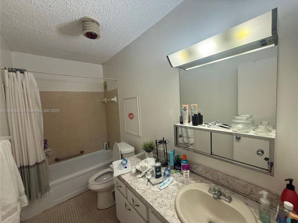 4320 Washington St 417, Hollywood FL 33021