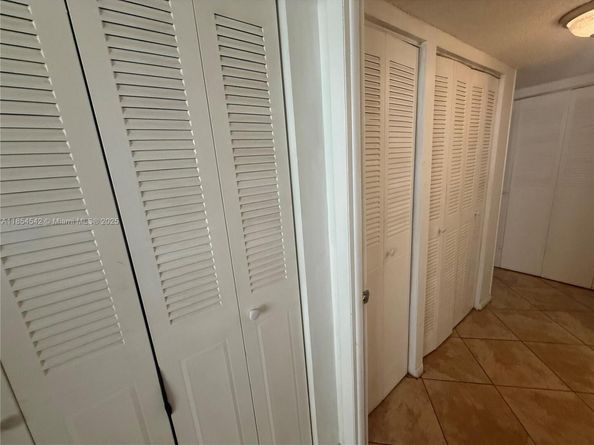 4320 Washington St 417, Hollywood FL 33021