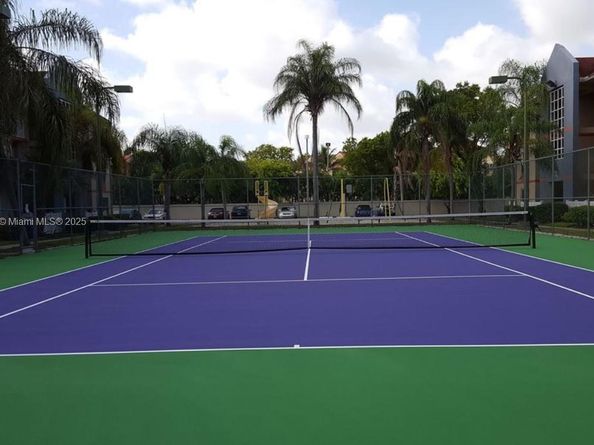 18890 NW 57th Ave 202, Hialeah FL 33015