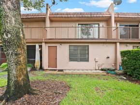 50 Matador Ln 323, Davie FL 33324