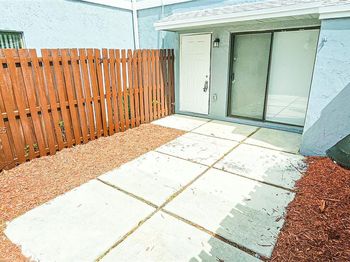 11 Crossings Cir