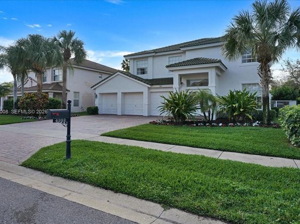 4202 Bahia Isle Cir, Wellington FL 33449