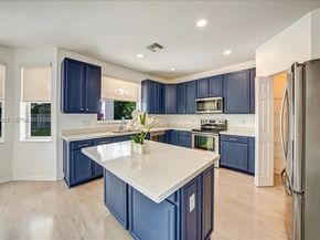 4202 Bahia Isle Cir, Wellington FL 33449