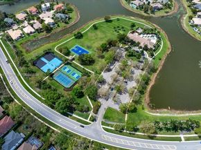 4202 Bahia Isle Cir, Wellington FL 33449