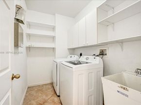 4202 Bahia Isle Cir, Wellington FL 33449