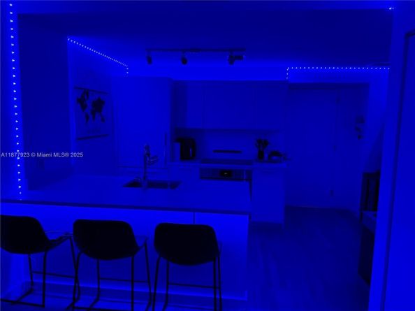 501 NE 31st St 3704, Miami FL 33137