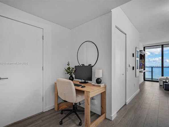 501 NE 31st St 3704, Miami FL 33137