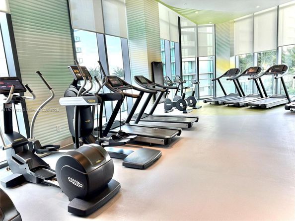 501 NE 31st St 3704, Miami FL 33137