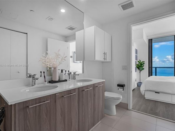 501 NE 31st St 3704, Miami FL 33137
