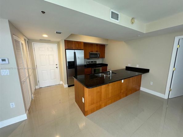 4100 Salzedo St 910, Coral Gables FL 33146
