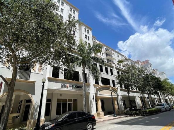4100 Salzedo St 910, Coral Gables FL 33146