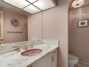 5500 Collins Ave 304, Miami Beach FL 33140