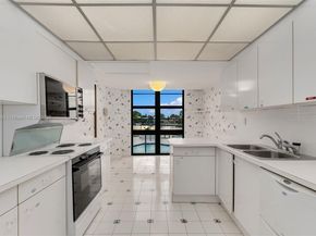 5500 Collins Ave 304, Miami Beach FL 33140