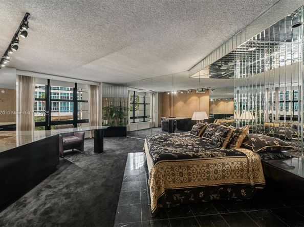 5500 Collins Ave 304, Miami Beach FL 33140