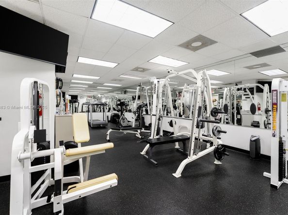 5500 Collins Ave 304, Miami Beach FL 33140