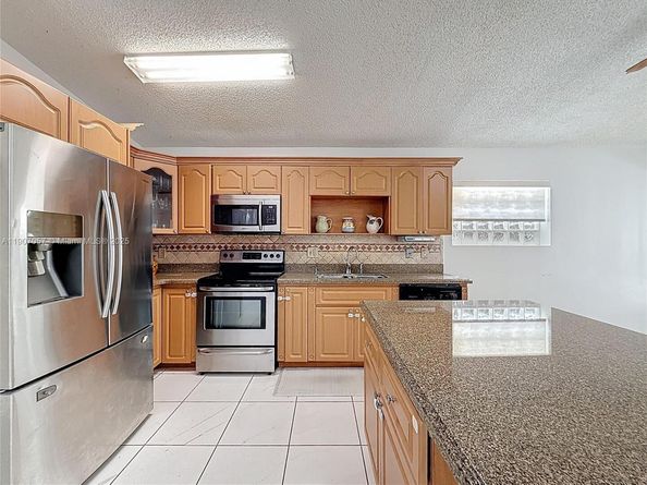 13870 SW 157th Ter, Miami FL 33177